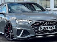 Usado Audi S4 347 HP (255 kW) 2019 Cinzento Sedan