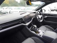 Used VW Touareg 462 HP (339 kW) 2025 SUV