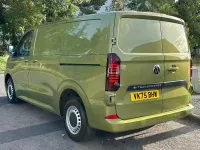 New VW Transporter 100 kW (136 HP) 2025 Green Van