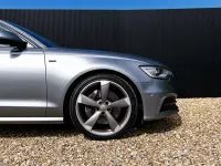 Usado Audi A6 Black Edition 313 HP (230 kW) 2013 Cinzento Sedan