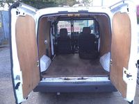 Used Ford Transit Connect 75 HP (55 kW) 2012 White MPV