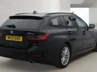 Begagnad BMW 330e Comfort Edition 2021 Svart Kombi