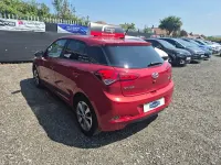Used Hyundai i20 Premium 84 HP (61 kW) 2017 Red Hatchback