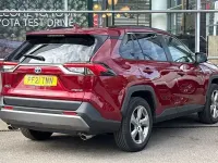 Usado Toyota RAV4 Design 218 HP (160 kW) 2025 SUV