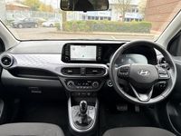 Usado Hyundai i10 Premium 77 HP (56 kW) 2025 Azul Citadino
