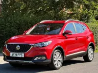Used MG ZS Excite 106 HP (77 kW) 2019 Red SUV