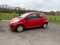 Used Citroën C1 68 HP (50 kW) 2012 Red Hatchback