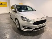 Używany Ford Focus ST-Line 140 KM (102 kW) 2018 Srebrny Hatchback