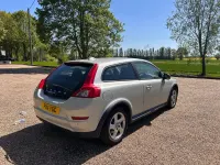 Usado Volvo C30 145 CV (106 kW) 2011 Blanco Utilitario