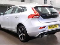 Used Volvo V40 R-Design 120 HP (88 kW) 2016 Silver Hatchback