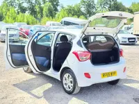 Used Hyundai i10 SE 87 HP (63 kW) 2015 White Hatchback