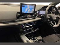 Używany Audi Q5 S-Line 200 KM (147 kW) 2023 Czarny SUV