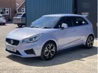 Used MG MG3 Exclusive 106 HP (77 kW) 2022 Silver Hatchback