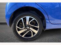 Used Peugeot 108 Allure 72 HP (52 kW) 2019 Blue Hatchback