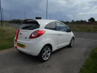 Używany Ford Ka 69 KM (50 kW) 2011 Biały Hatchback