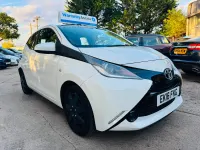 Used Toyota Aygo X-play 2016 White Hatchback