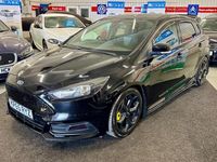 Used Ford Focus ST 185 HP (136 kW) 2015 Black Hatchback