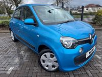 Used Renault Twingo Play 70 HP (51 kW) 2016 Blue Hatchback