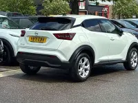 Usado Nissan Juke N-Connecta 112 CV (82 kW) 2021 Blanco SUV