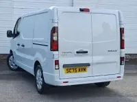 Novo Renault Trafic 2025 Branco Monovolume