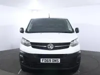Używany Vauxhall Vivaro Edition 120 KM (88 kW) 2021 Minivan