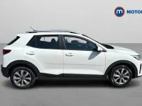 Used Kia Stonic 101 HP (74 kW) 2023 White SUV
