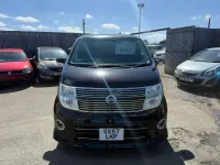 Używany Nissan Elgrand 2023 Czarny Minivan