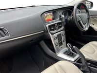 Used Volvo V40 Inscription 152 HP (111 kW) 2019 Red Hatchback