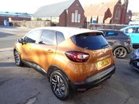 Used Renault Captur Iconic 2018 Orange/cream SUV