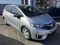 Begagnad Honda Jazz SE 102 HK (75 kW) 2017 Silver Halvkombi