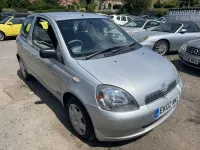 Used Toyota Yaris 86 HP (63 kW) 2002 Silver Hatchback