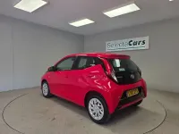 Used Toyota Aygo X-play 72 HP (52 kW) 2021 Red Hatchback