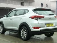 Used Hyundai Tucson SE 132 HP (97 kW) 2016 Silver SUV