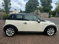 Used Mini Cooper D Hatch 2010 White Hatchback