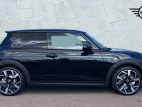 Begagnad Mini Cooper S Hatch 201 HK (147 kW) 2024 Svart Halvkombi