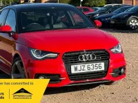Begagnad Audi A1 Sportback Black Edition 185 HK (136 kW) 2014 Röd Halvkombi