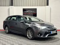 Used Toyota Avensis Business Edition 143 HP (105 kW) 2016 Grey Estate