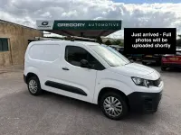 Used Peugeot Partner 131 HP (96 kW) 2021 White MPV