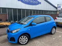 Usado Peugeot 108 Active 2015 Azul Utilitario