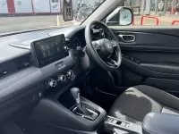 Used Honda HR-V Elegance 131 HP (96 kW) 2024 White SUV