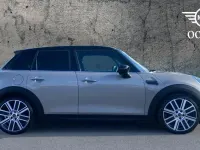 Begagnad Mini Cooper Exclusive 134 HK (98 kW) 2022 Grå Halvkombi