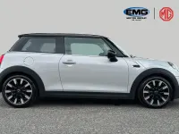 Used Mini Cooper Hatch 136 HP (100 kW) 2018 Silver Hatchback