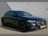 Usado Mercedes E300 Urban 313 HP (230 kW) 2025 Azul Sedan