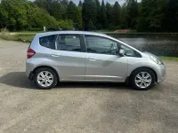 Używany Honda Jazz ES 99 KM (72 kW) 2013 Srebrny Hatchback