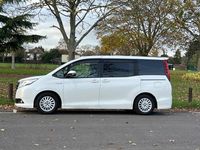 Begagnad Toyota Noah 2015 Vit Minibuss
