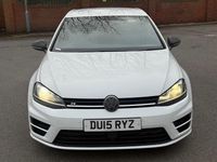 Begagnad VW Golf VII R 2015 Vit Halvkombi