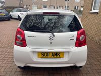 Used Suzuki Alto SZ3 68 HP (50 kW) 2011 White Hatchback