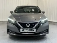 Begagnad Nissan Leaf N-Connecta 110 kW (150 HK) 2020 Grå Halvkombi