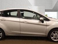 Used Ford Fiesta Zetec 105 HP (77 kW) 2014 Silver Hatchback