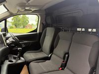 Second-hand Peugeot Partner Premium 131 CP (96 kW) 2022 Alb Monovolum